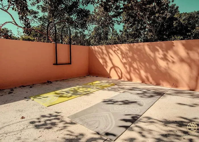 The Savia House - Rooftop & Gym